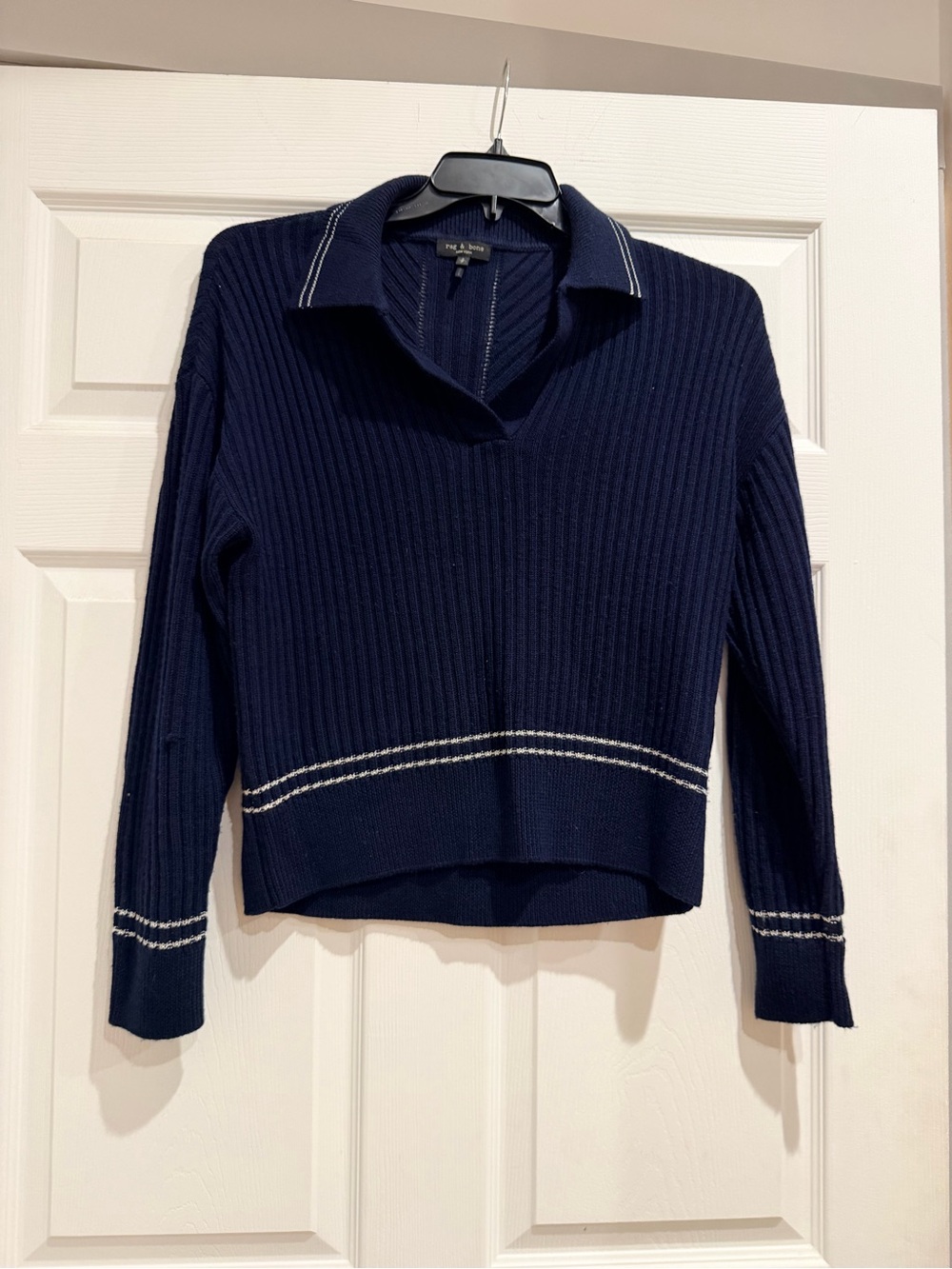 rag & bone Navy Ribbed V‑Neck Collared Sweater with Contrast Stripes